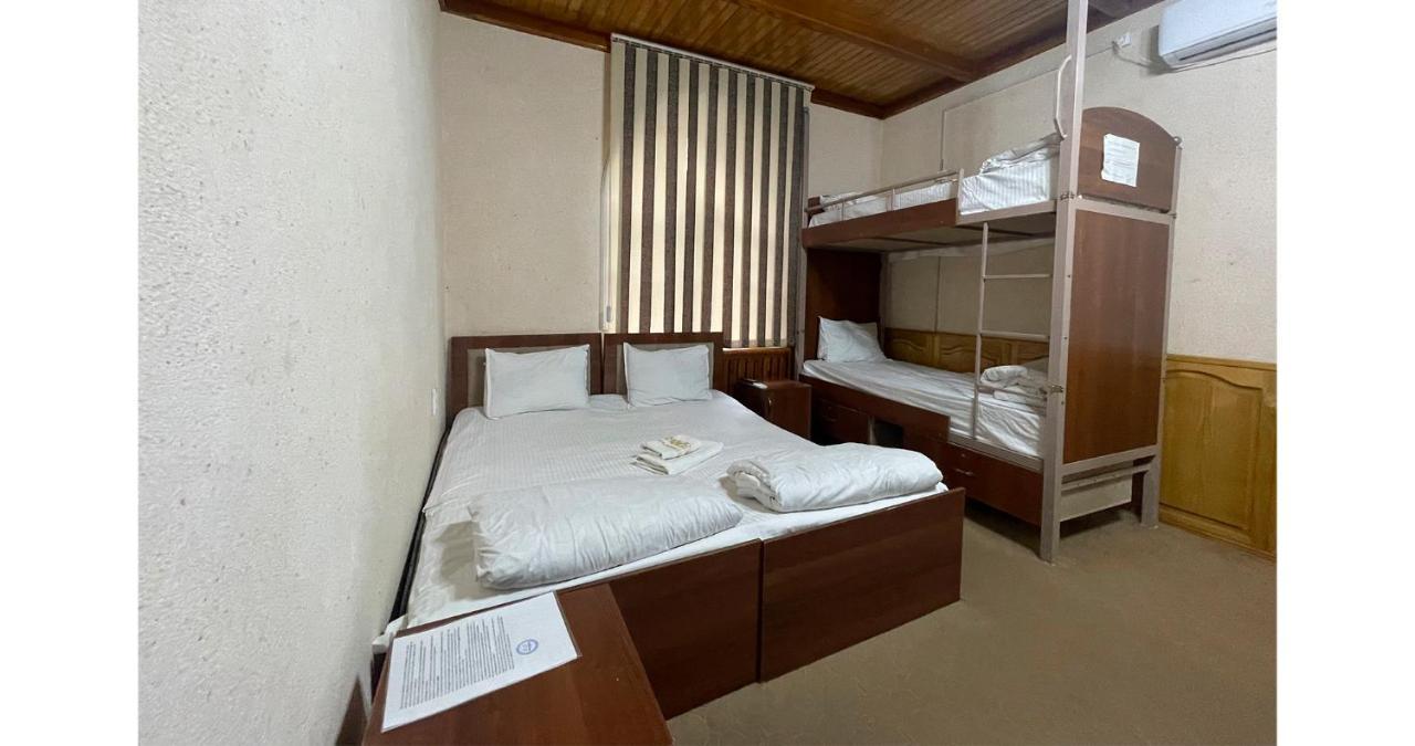 Old Inn Hostel タシュケント エクステリア 写真